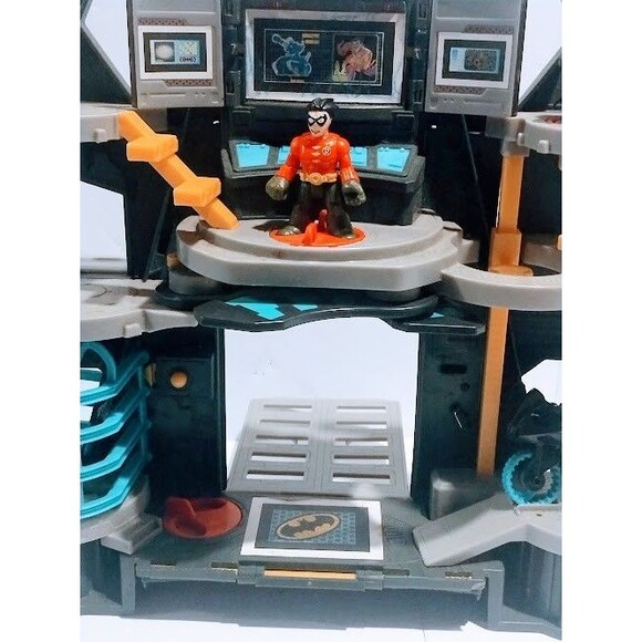 Fisher Price Imaginext Super Friends Batcave Playset 2012 - Picture 8 of 16